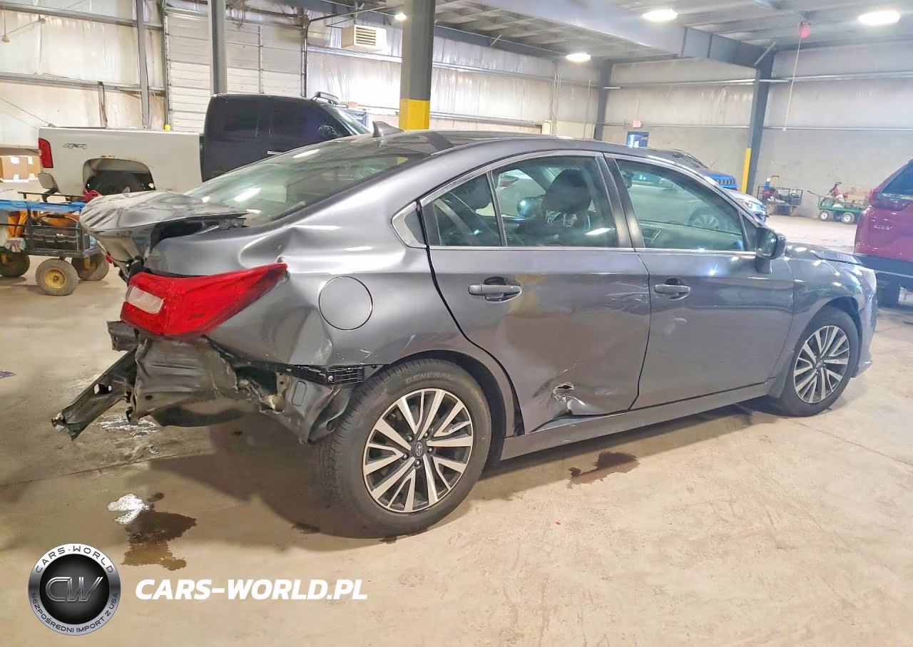 2018 Subaru Legacy 2.5I Premium VIN:4S3BNAD60J3024720 - 3