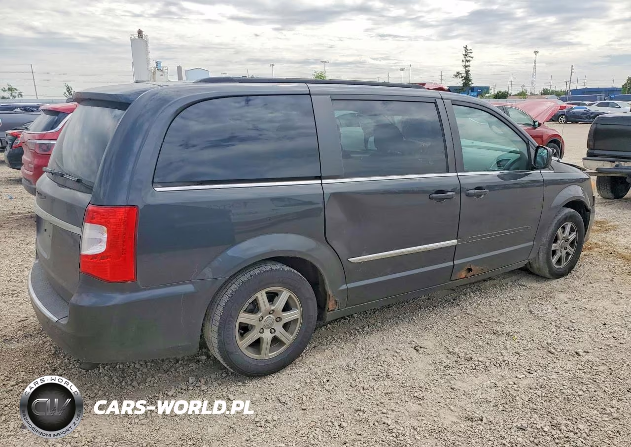 2011 Chrysler Town & Country Touring VIN:2A4RR5DG1BR664991 - 3