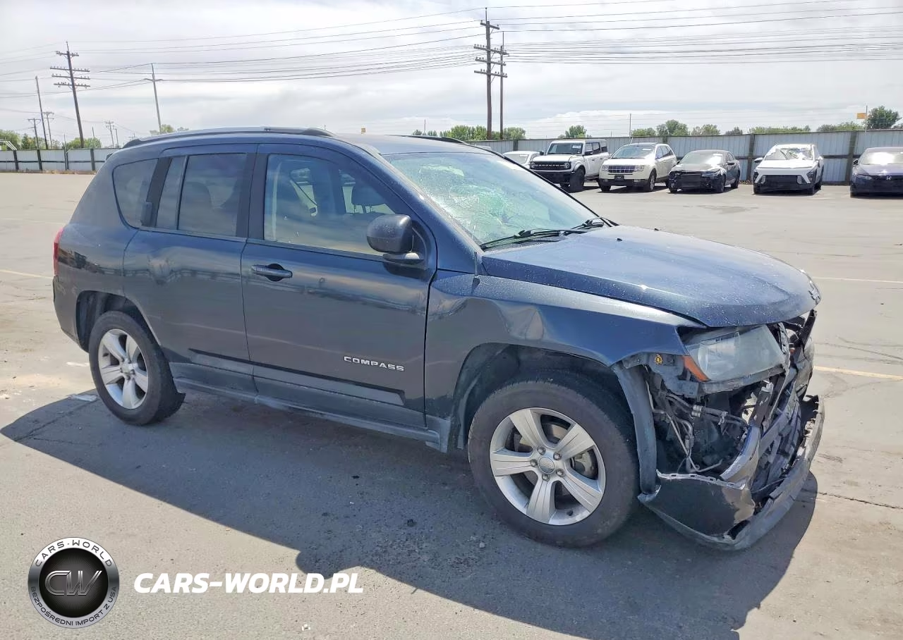 2015 Jeep Compass Sport VIN:1C4NJDBB7FD316540 - 4