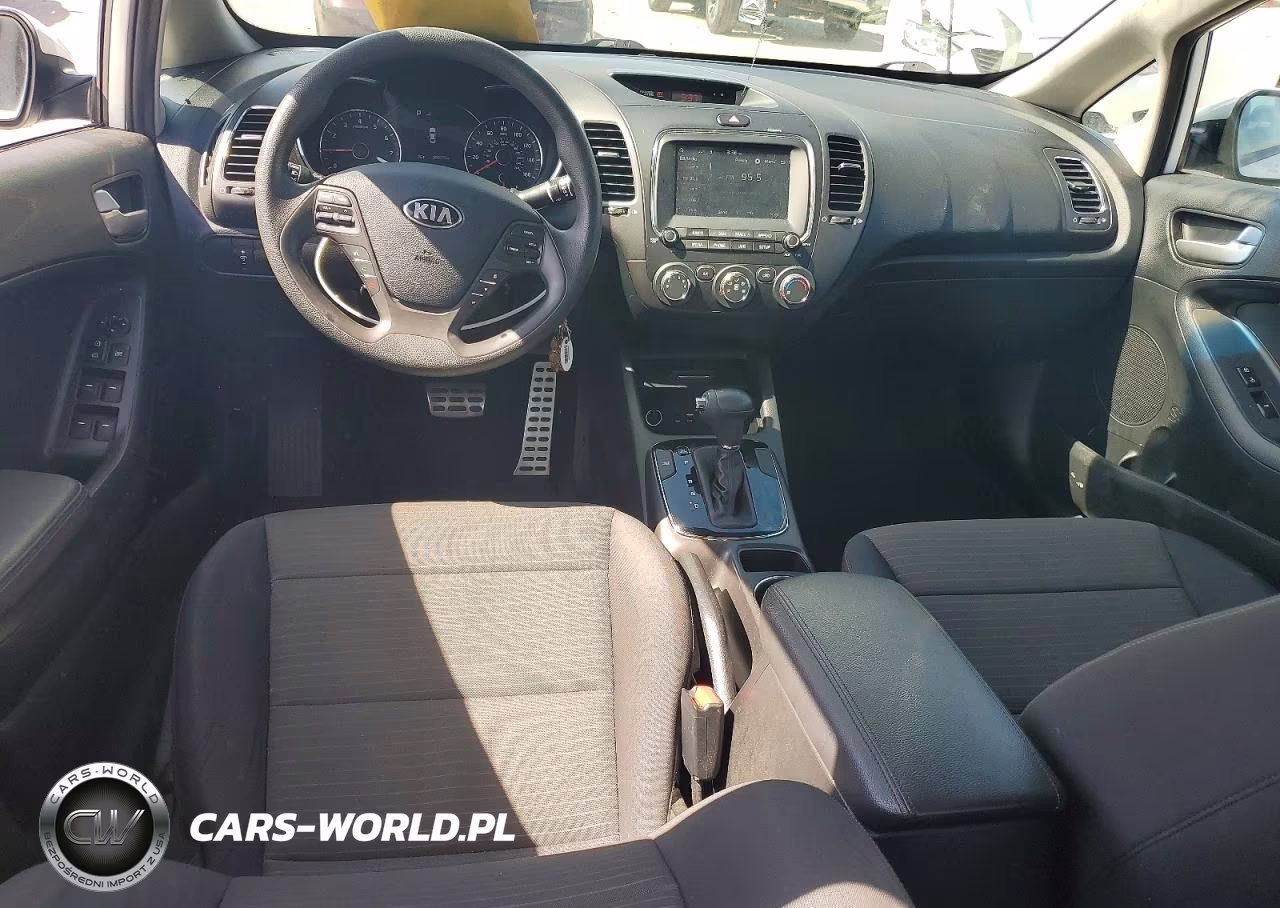 2018 Kia Forte Lx VIN:3KPFL4A75JE212308 - 8