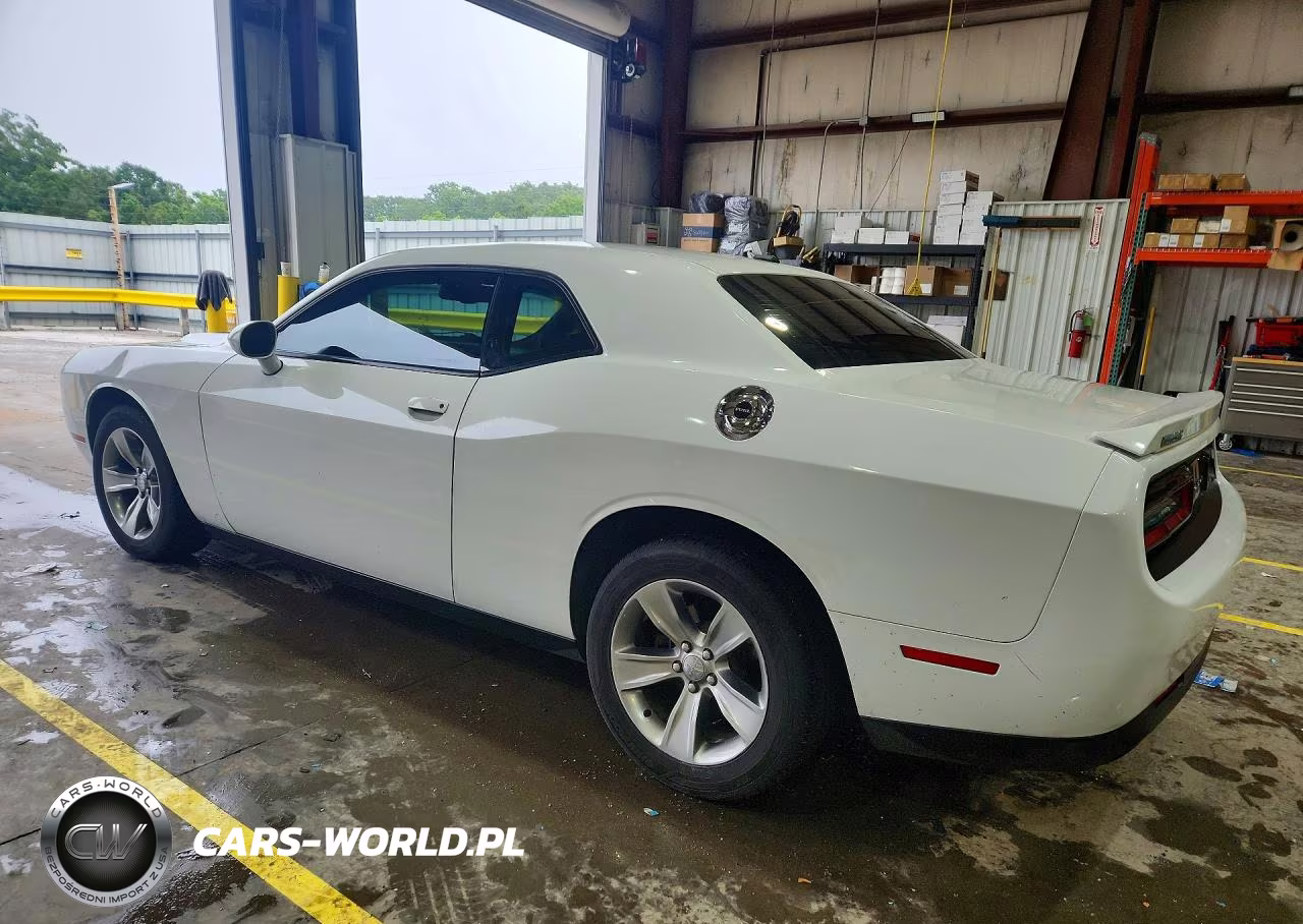 2016 Dodge Challenger Sxt VIN:2C3CDZAG8GH184423 - 2