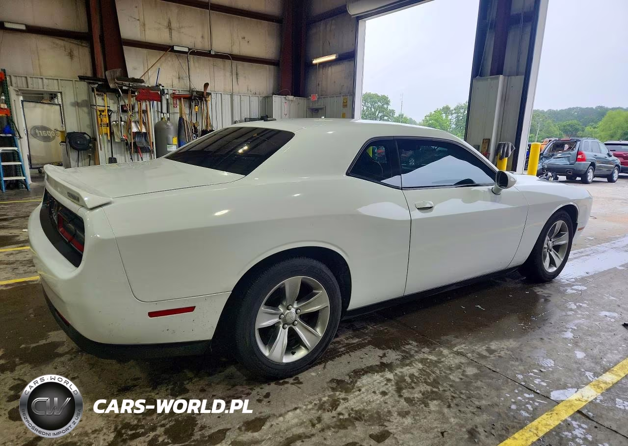 2016 Dodge Challenger Sxt VIN:2C3CDZAG8GH184423 - 3