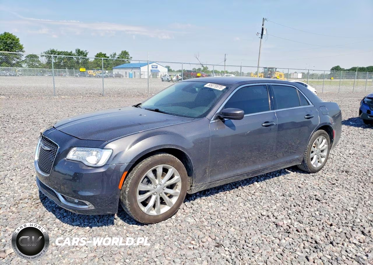 2016 Chrysler 300 Limited