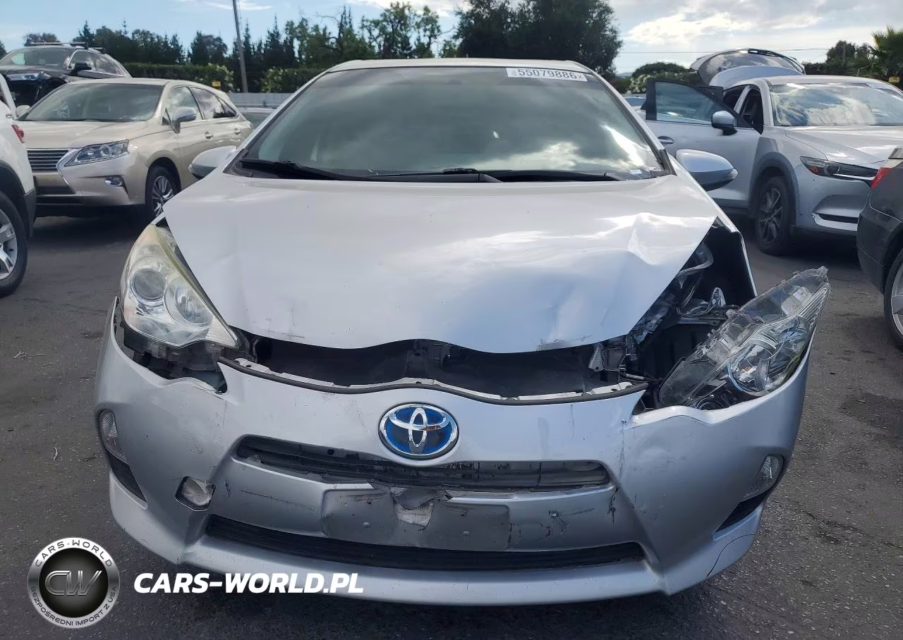 2013 Toyota Prius C One VIN:JTDKDTB38D1051980 - 5