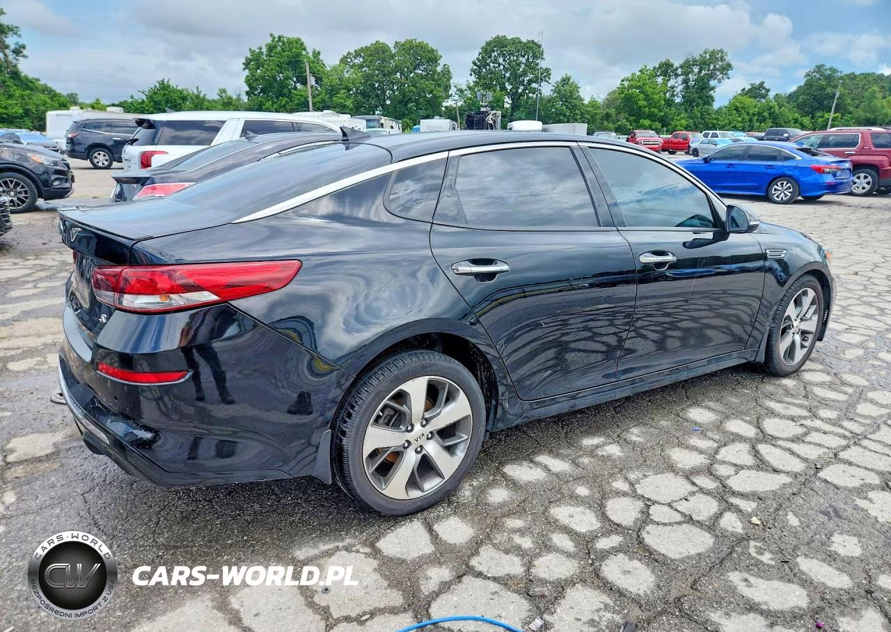 2019 Kia Optima S VIN:5XXGT4L39KG367144 - 3
