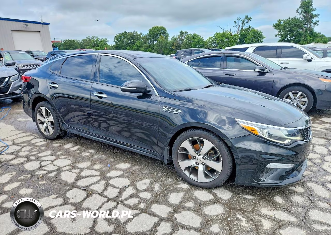 2019 Kia Optima S VIN:5XXGT4L39KG367144 - 4