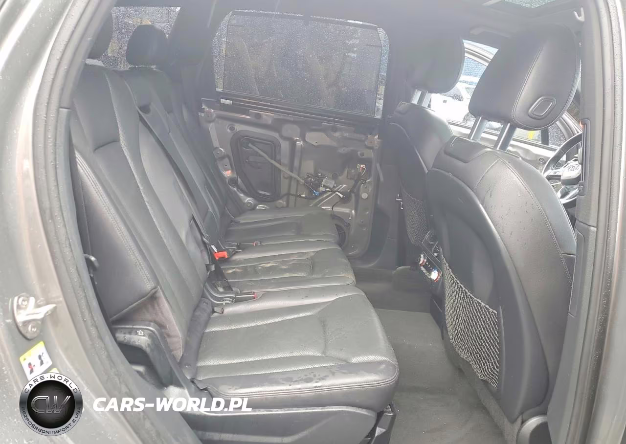 2017 Audi Q7 Prestige VIN:WA1VAAF76HD013606 - 11