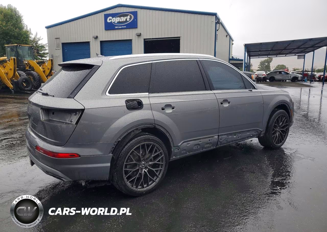 2017 Audi Q7 Prestige VIN:WA1VAAF76HD013606 - 3