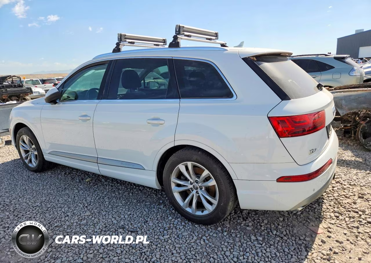 2017 Audi Q7 Premium Plus VIN:WA1LAAF72HD003999 - 2