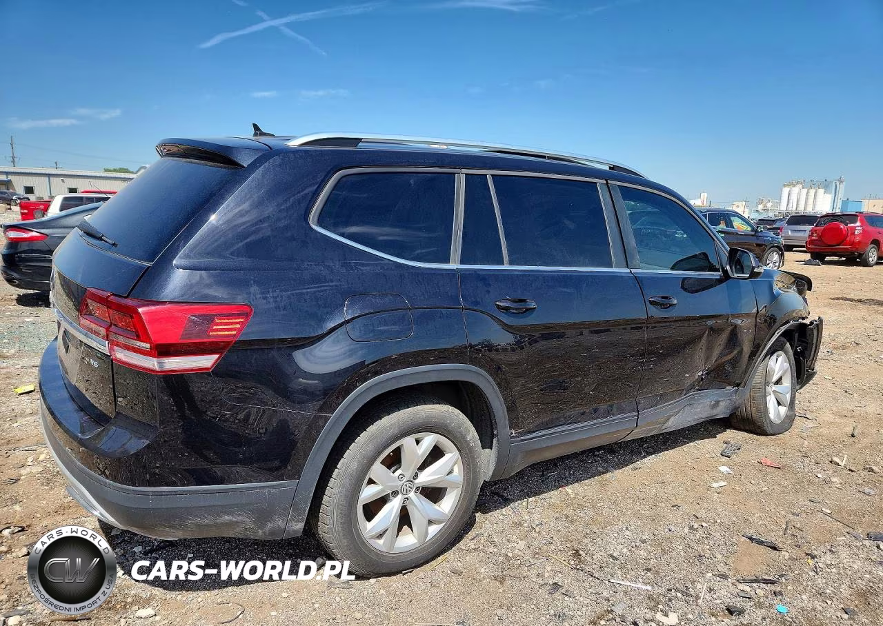 2018 Volkswagen Atlas VIN:1V2BR2CA5JC503259 - 3