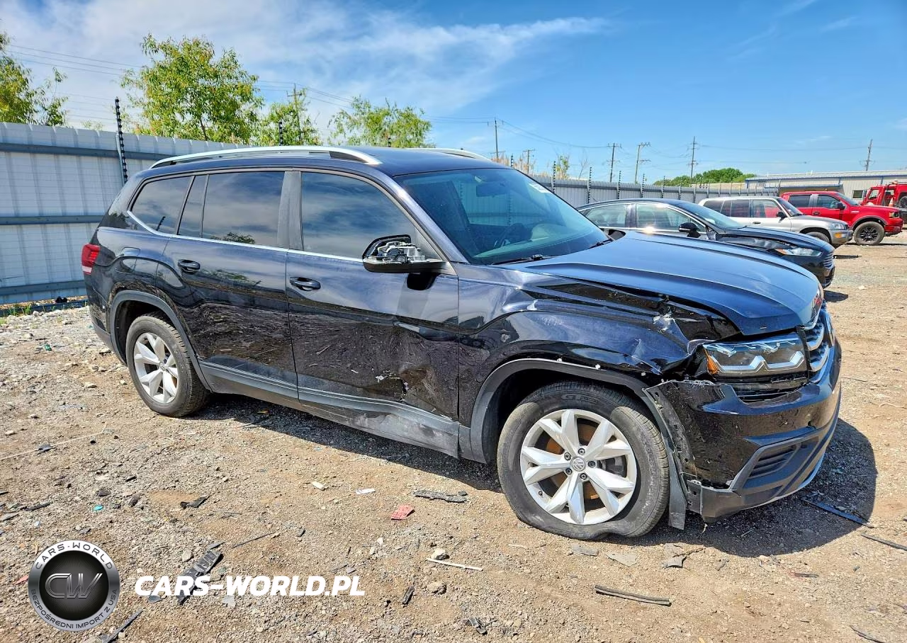 2018 Volkswagen Atlas VIN:1V2BR2CA5JC503259 - 4