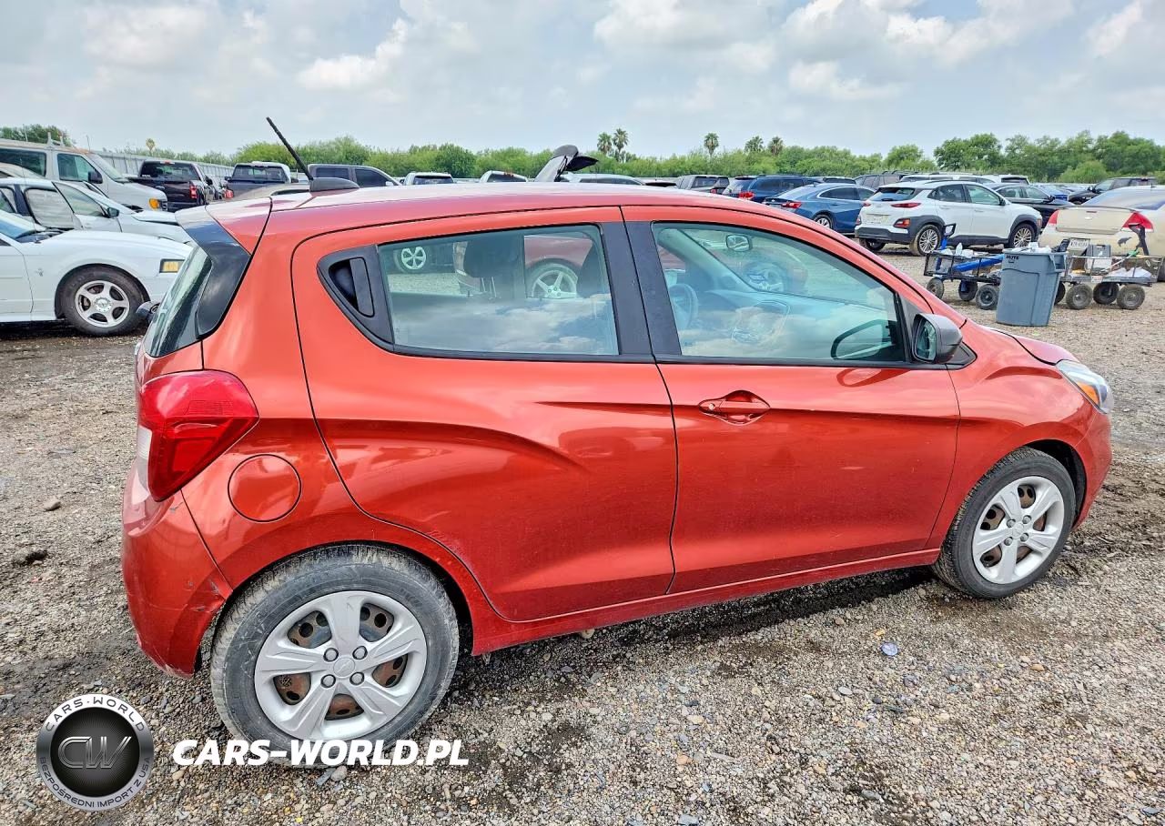 2021 Chevrolet Spark Ls VIN:KL8CB6SA6MC228825 - 3