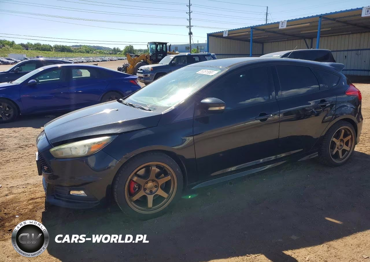 2017 Ford Focus St – zdjęcie 1 z 12