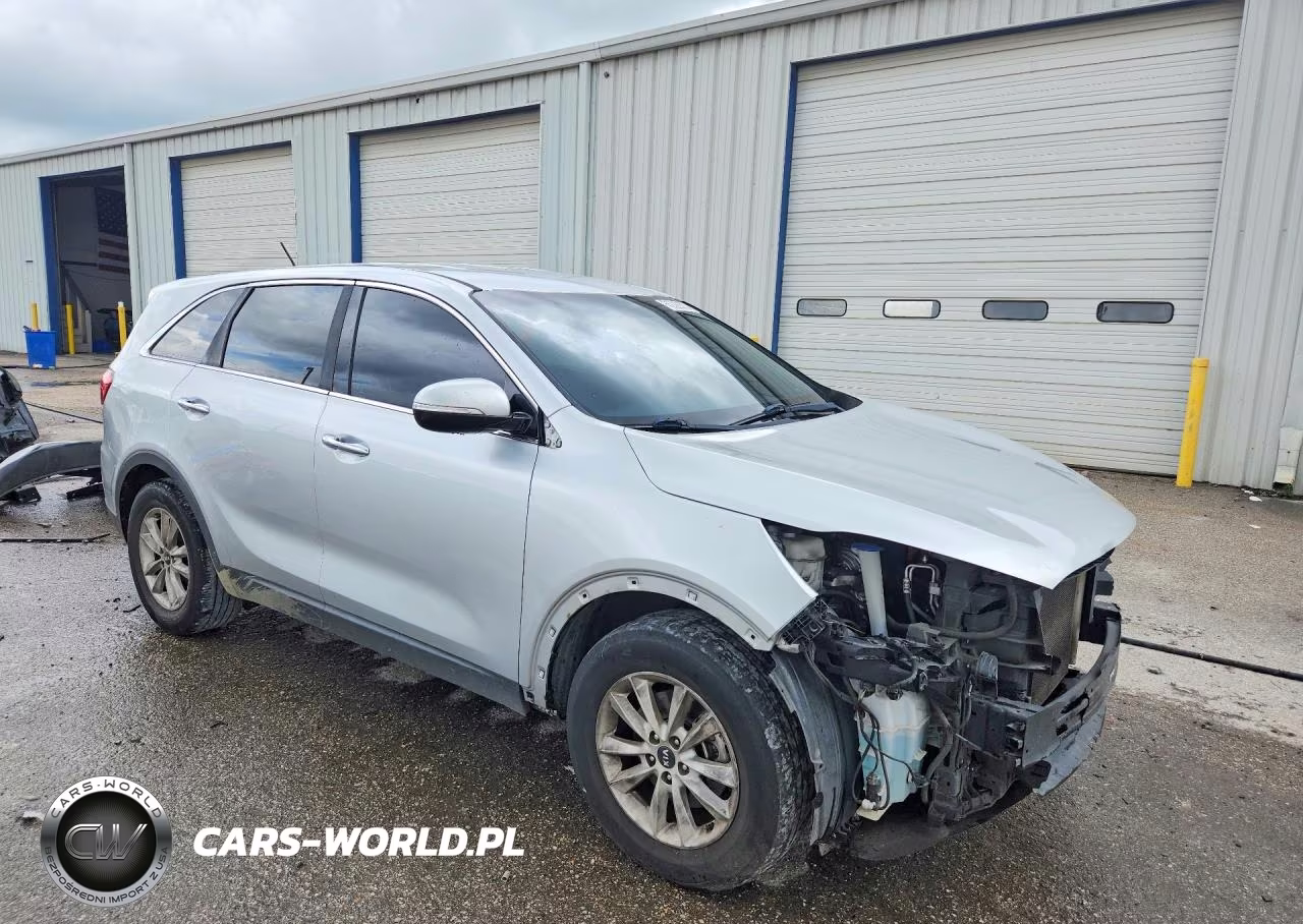 2019 Kia Sorento L VIN:5XYPG4A37KG474910 - 4