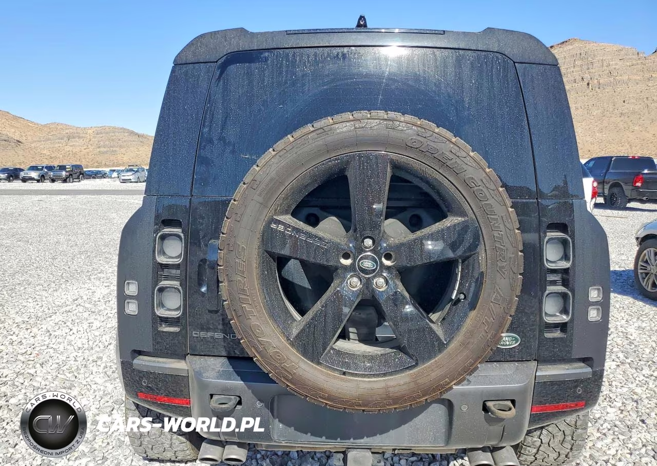 2023 Land Rover Defender 110 VIN:SALEWEEE2P2122520 - 6