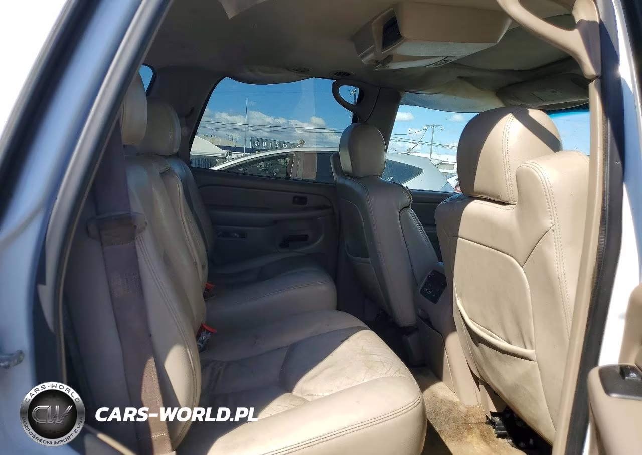 2005 Chevrolet Tahoe VIN:1GNEC13T85R163692 - 11