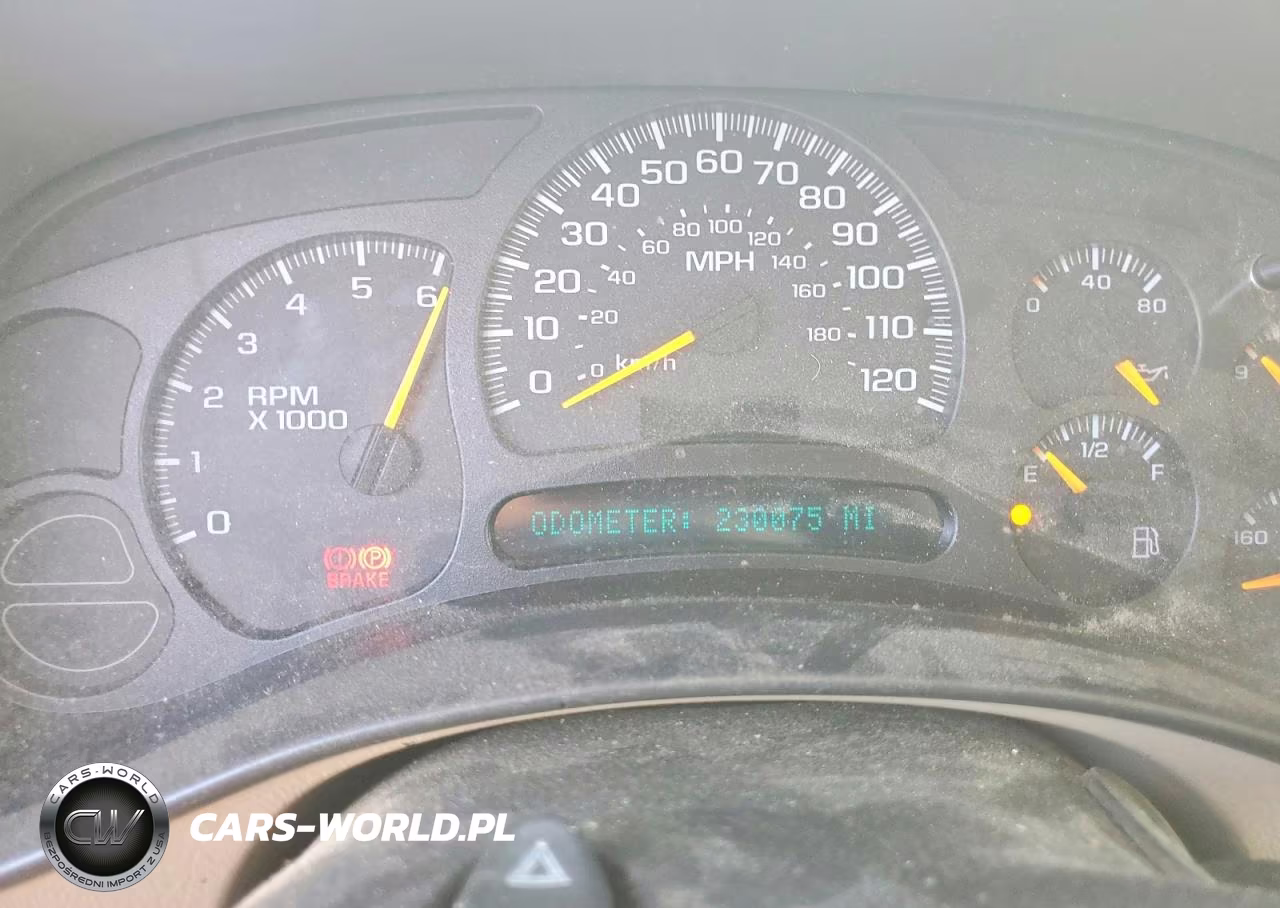 2005 Chevrolet Tahoe VIN:1GNEC13T85R163692 - 9