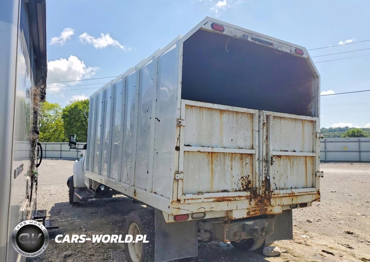 2007 GMC C5500 Chipper Truck VIN:1GDG5C1G37F902142 - 4