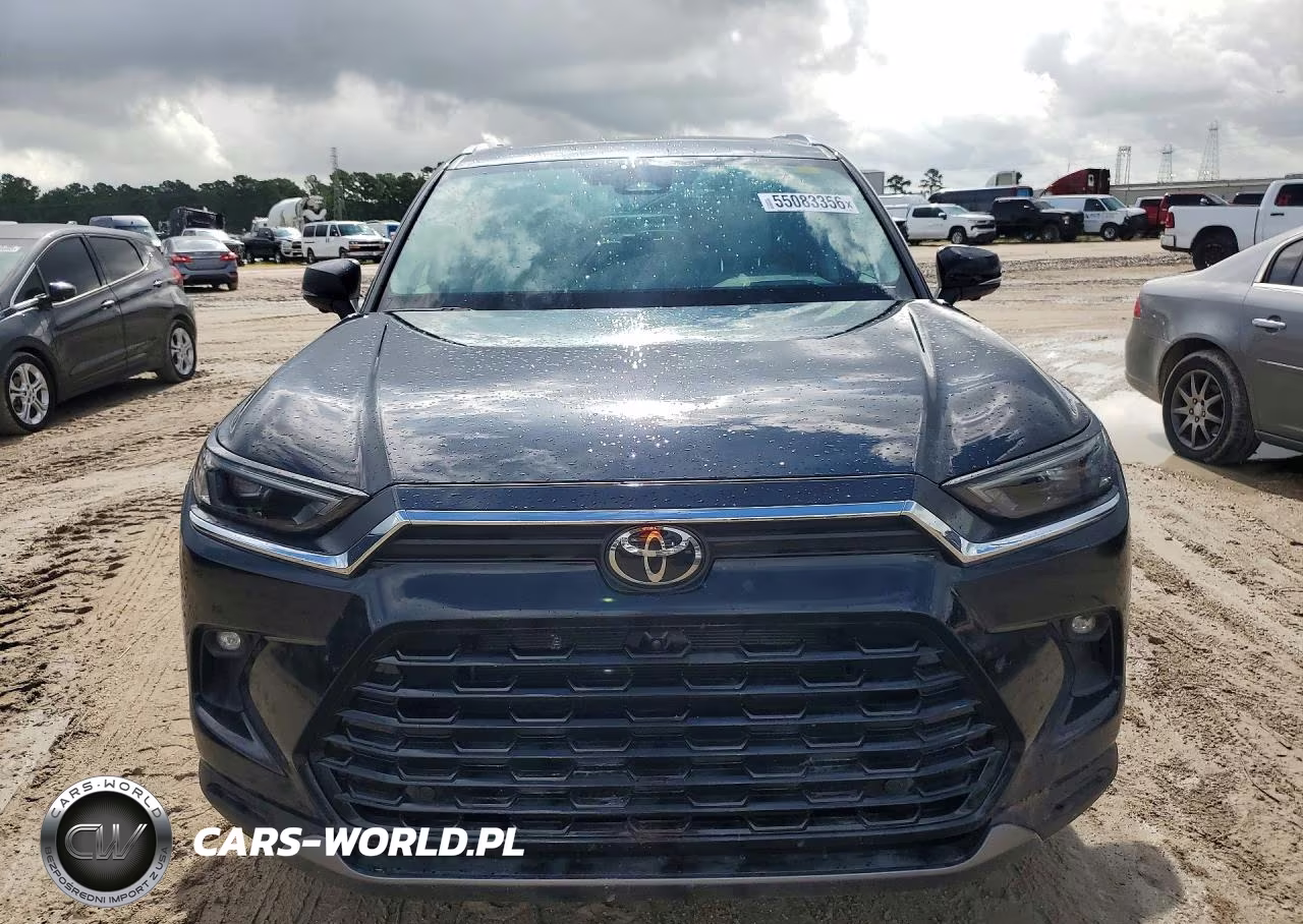 2025 Toyota Grand Highlander Platinum VIN:5TDAAAB52SS104067 - 5
