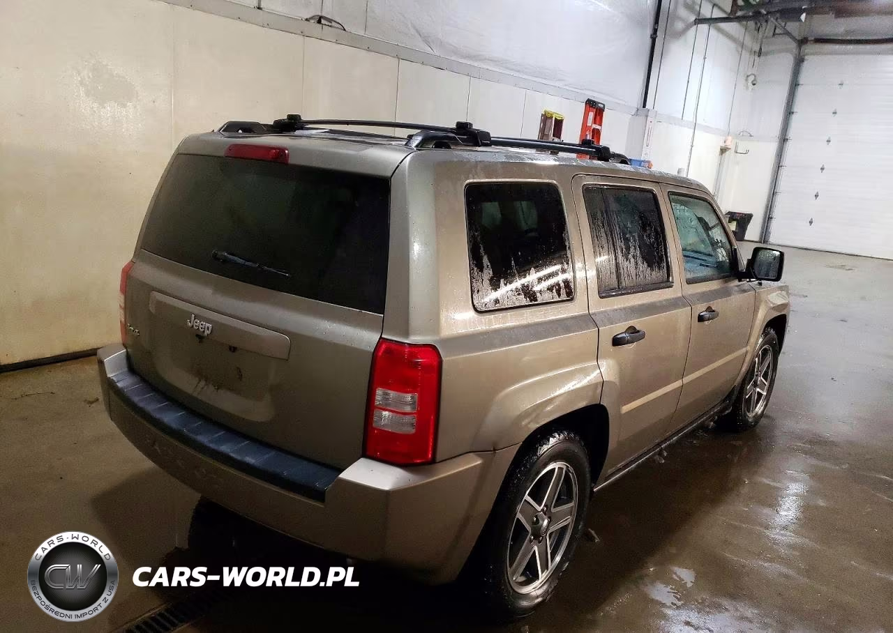2008 Jeep Patriot Sport VIN:1J8FF28W48D742542 - 3
