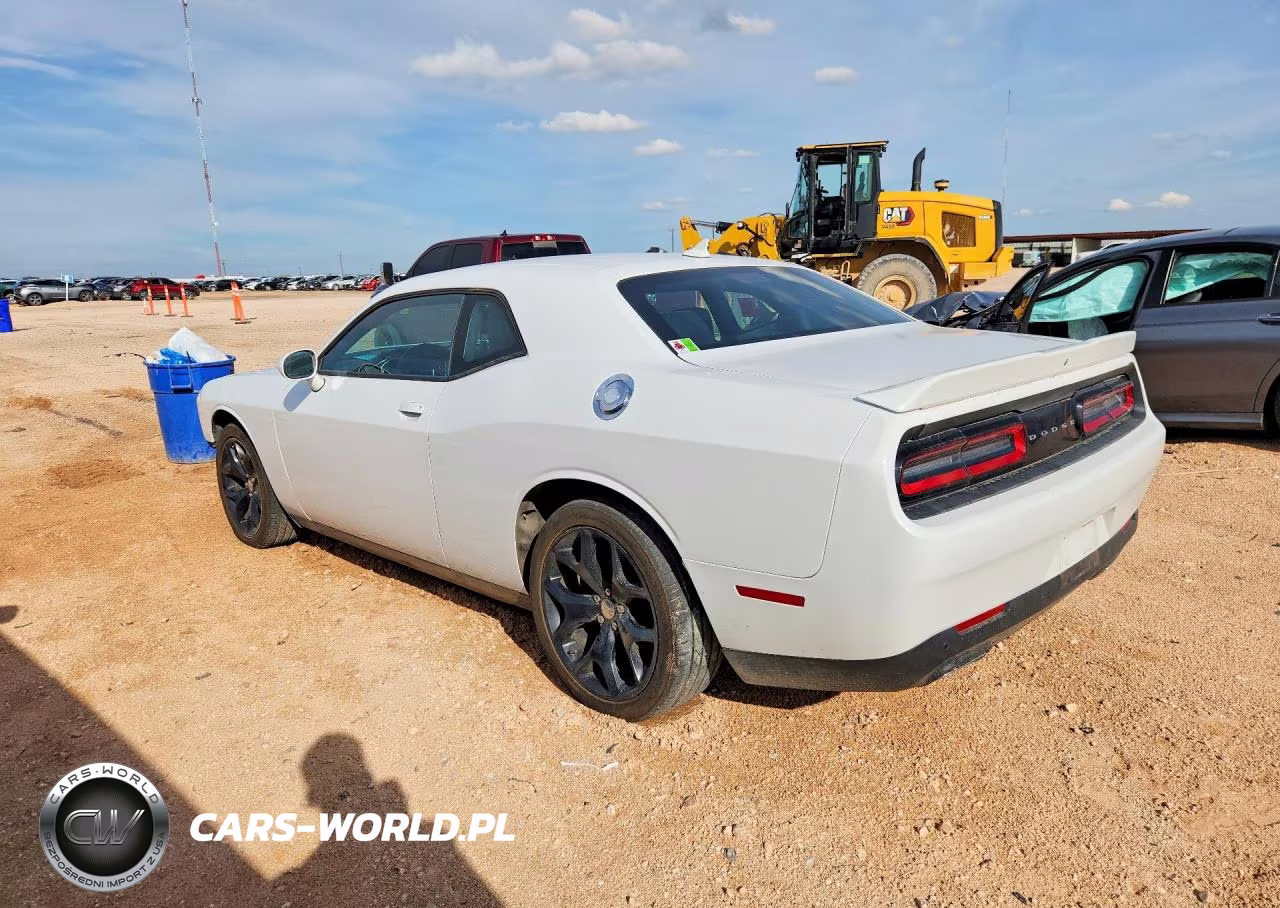 2018 Dodge Challenger Sxt VIN:2C3CDZAG5JH132433 - 2