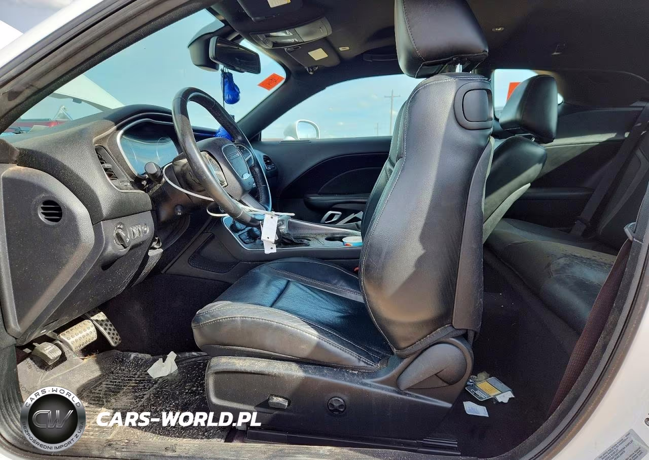 2018 Dodge Challenger Sxt VIN:2C3CDZAG5JH132433 - 7