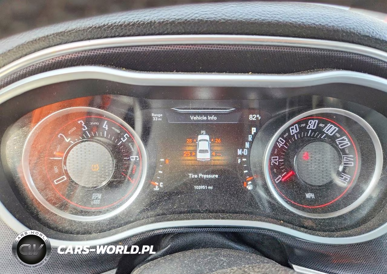 2018 Dodge Challenger Sxt VIN:2C3CDZAG5JH132433 - 9