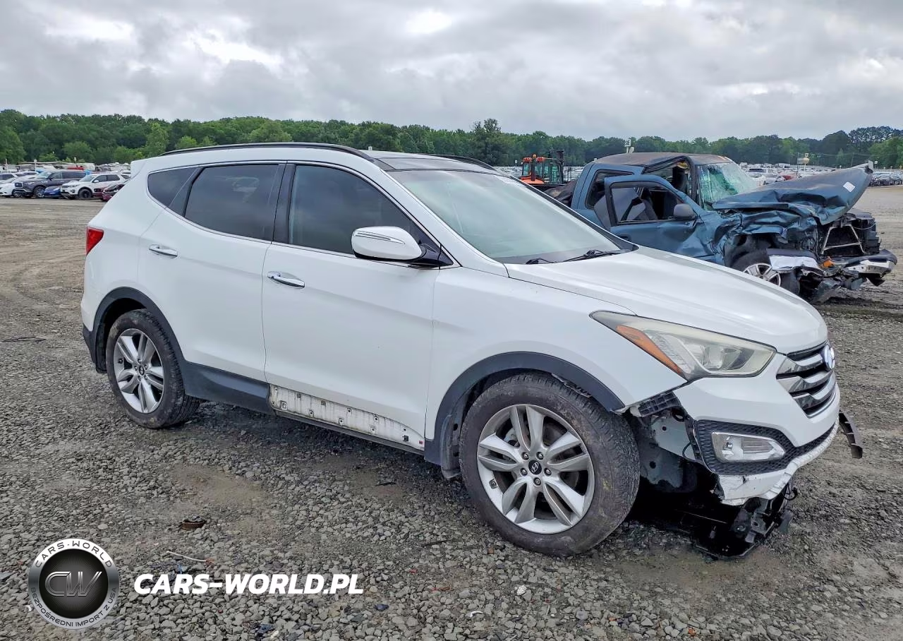 2016 Hyundai Santa Fe VIN:5XYZW4LA9GG305714 - 4