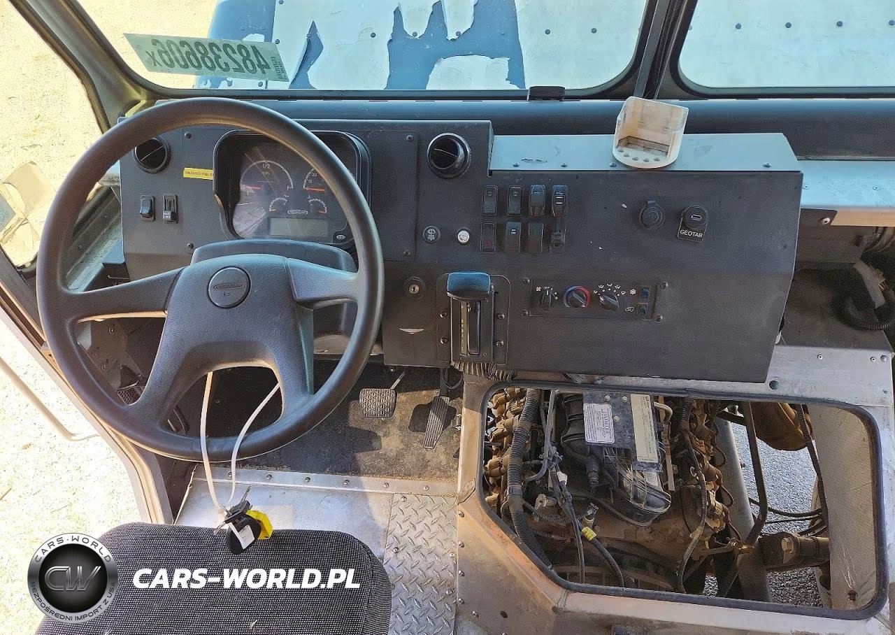 2020 Freightliner Chassis M Line Walk-In Van VIN:4UZAC2EA1LCLZ7063 - 8