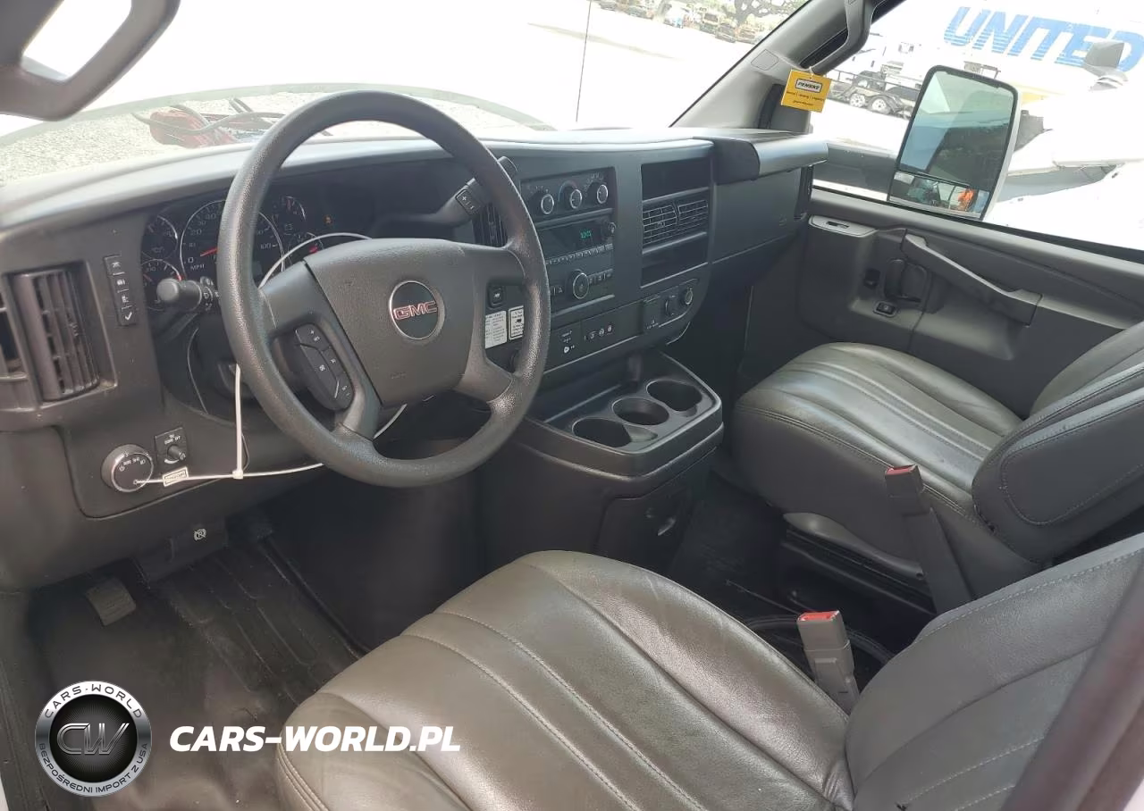 2023 GMC Savana Box Truck VIN:7GZ37TC76PN007067 - 8