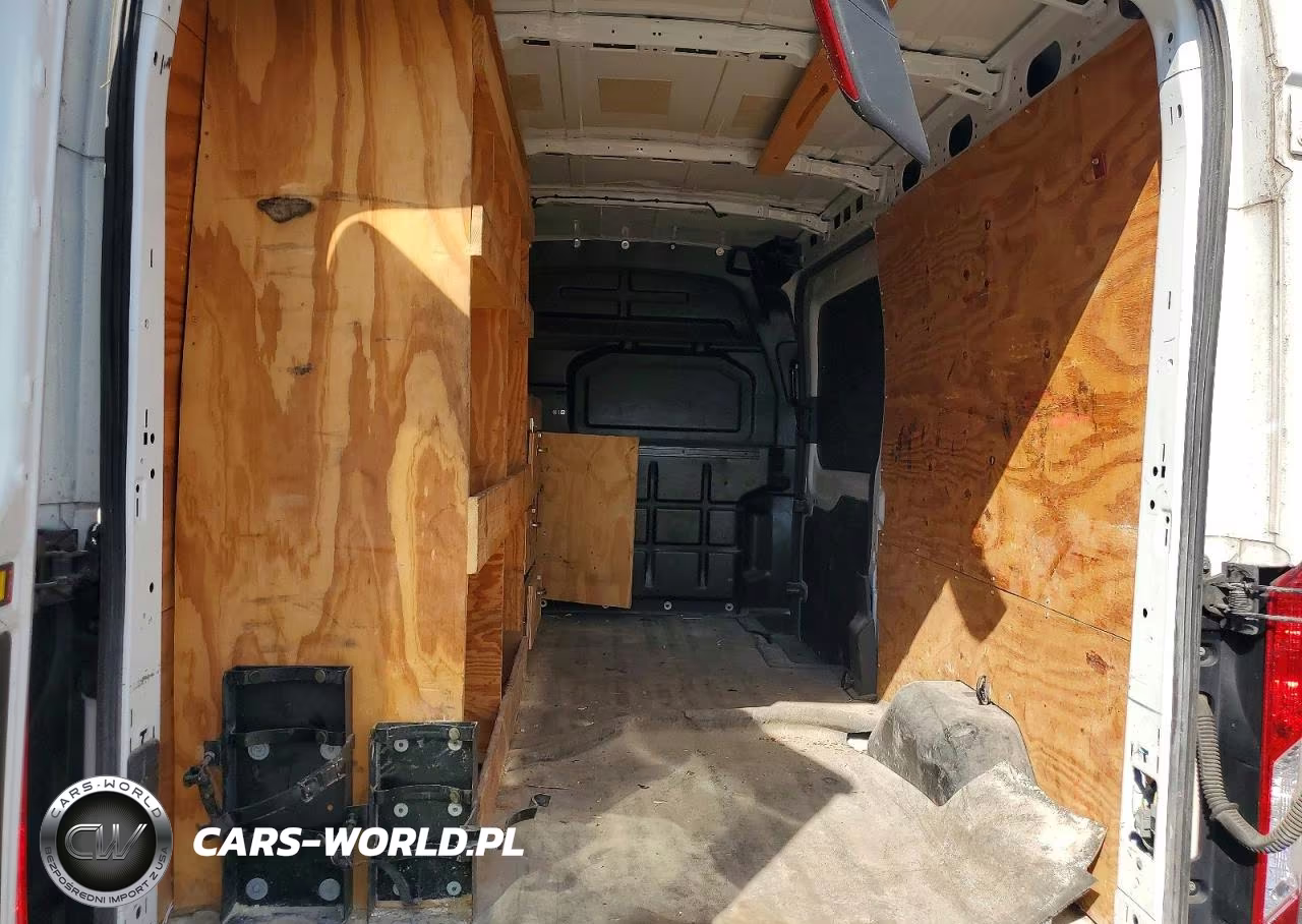 2019 Ford Transit T-250 VIN:1FTYR2CM8KKB15990 - 10