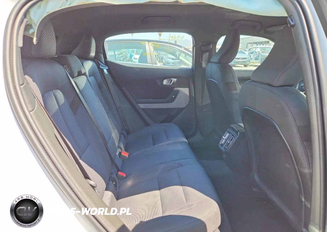 2023 Polestar 2 VIN:YSMEG3KA6PL157053 - 10