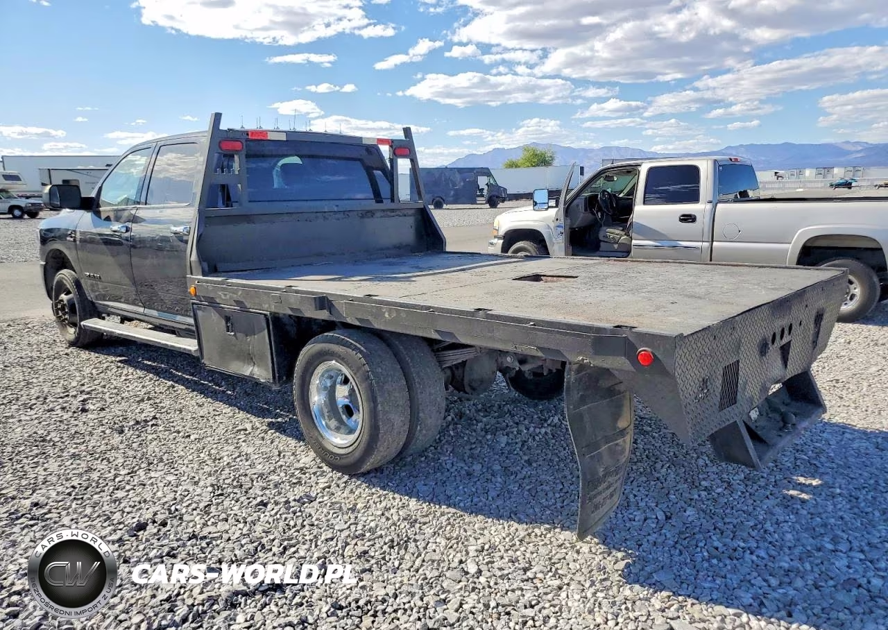 2020 Ram 3500 Chassis Tradesman-Slt-Laramie-Limited VIN:3C7WRSCL2LG144945 - 3