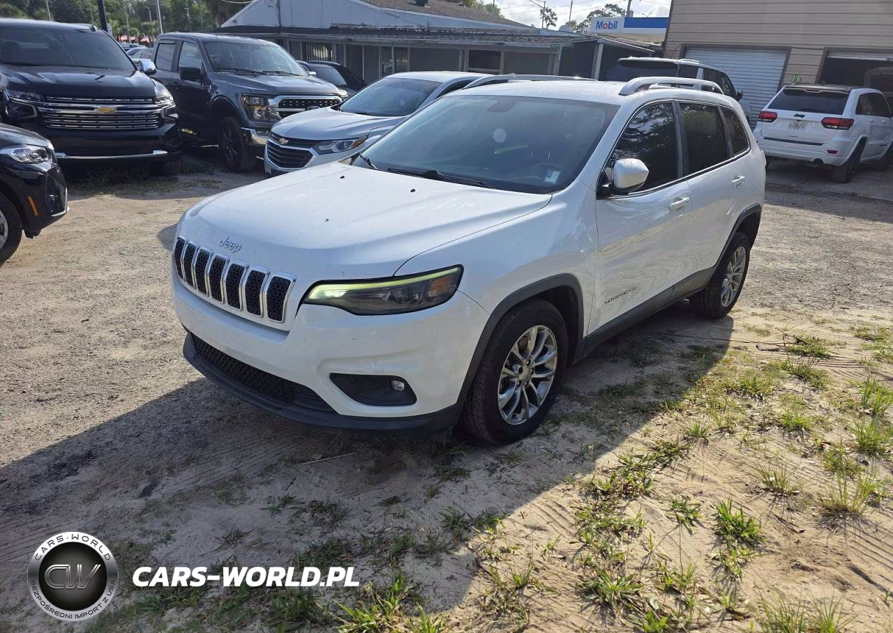 2019 Jeep Cherokee Latitude Plus VIN:1C4PJLLNXKD147619 - 2