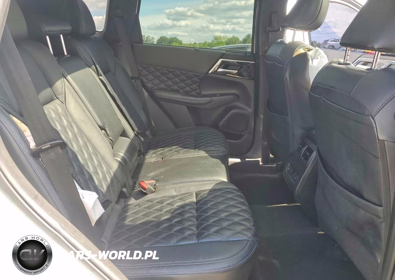 2023 Mitsubishi Outlander Sel VIN:JA4J3VA8XPZ008474 - 11