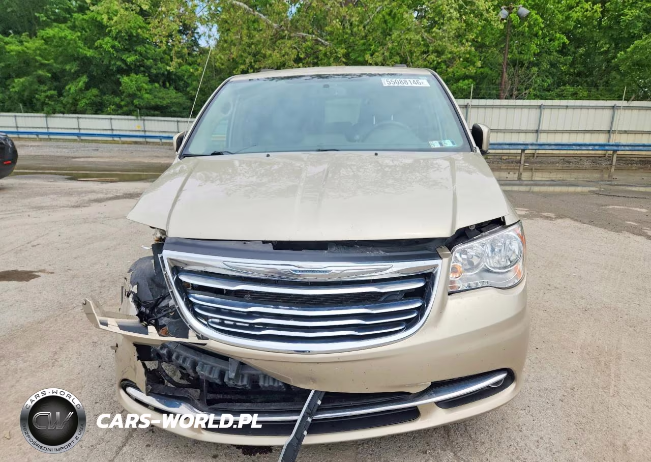 2015 Chrysler Town & Country Touring VIN:2C4RC1BG8FR561639 - 5