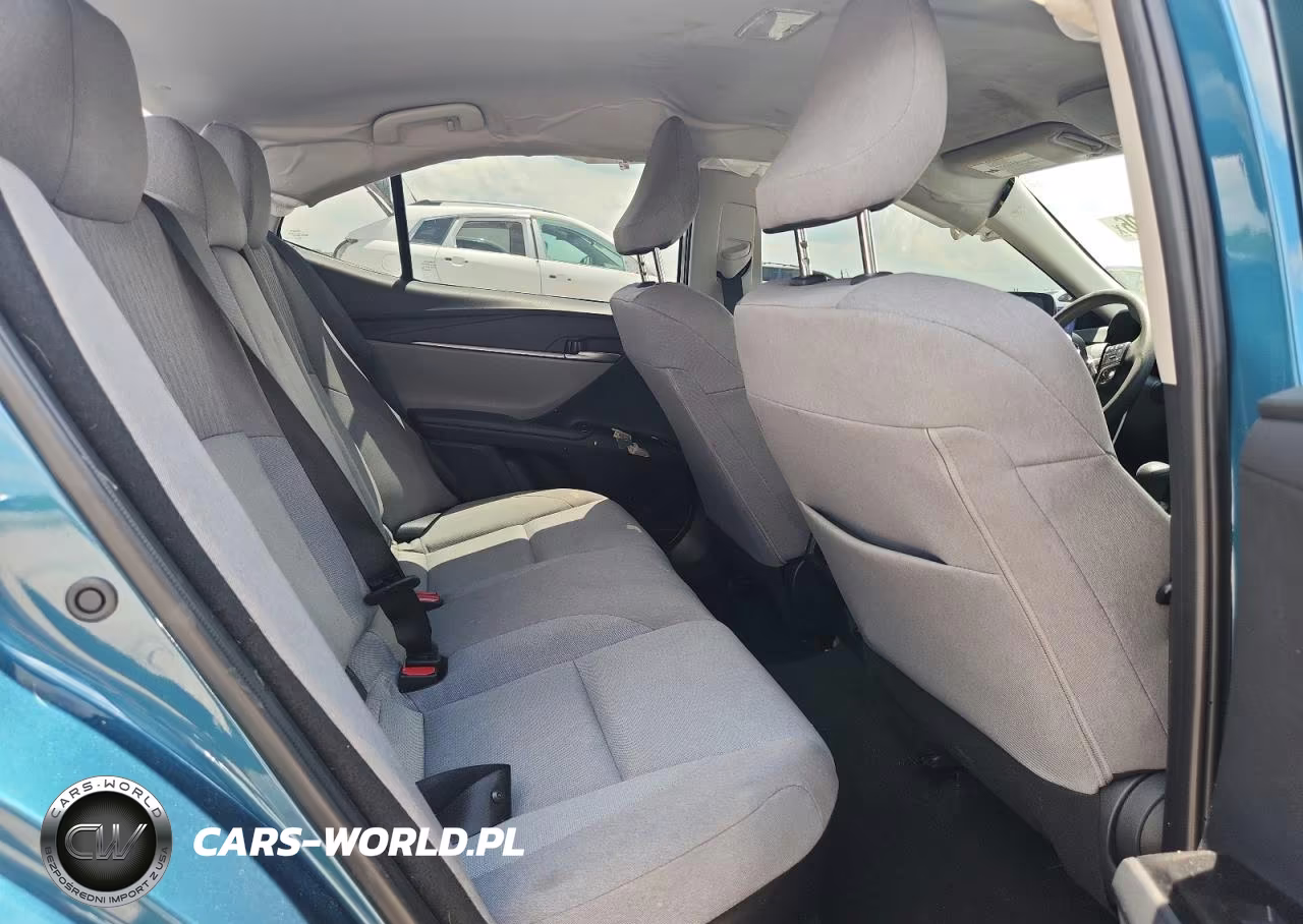 2025 Toyota Camry Le VIN:4T1DAACK5SU592018 - 10