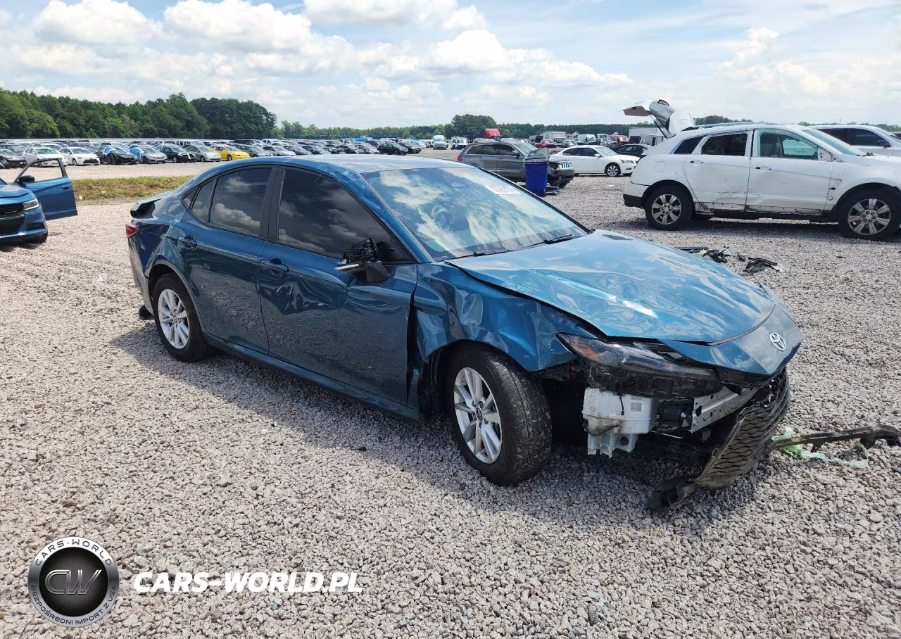 2025 Toyota Camry Le VIN:4T1DAACK5SU592018 - 4