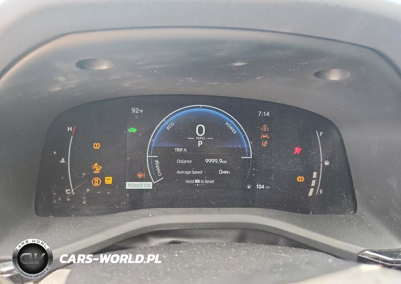 2025 Toyota Camry Le VIN:4T1DAACK5SU592018 - 9