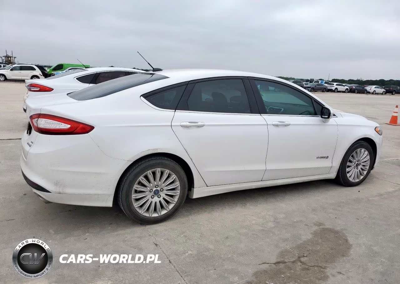 2015 Ford Fusion Se Hybrid VIN:3FA6P0LU8FR120129 - 3