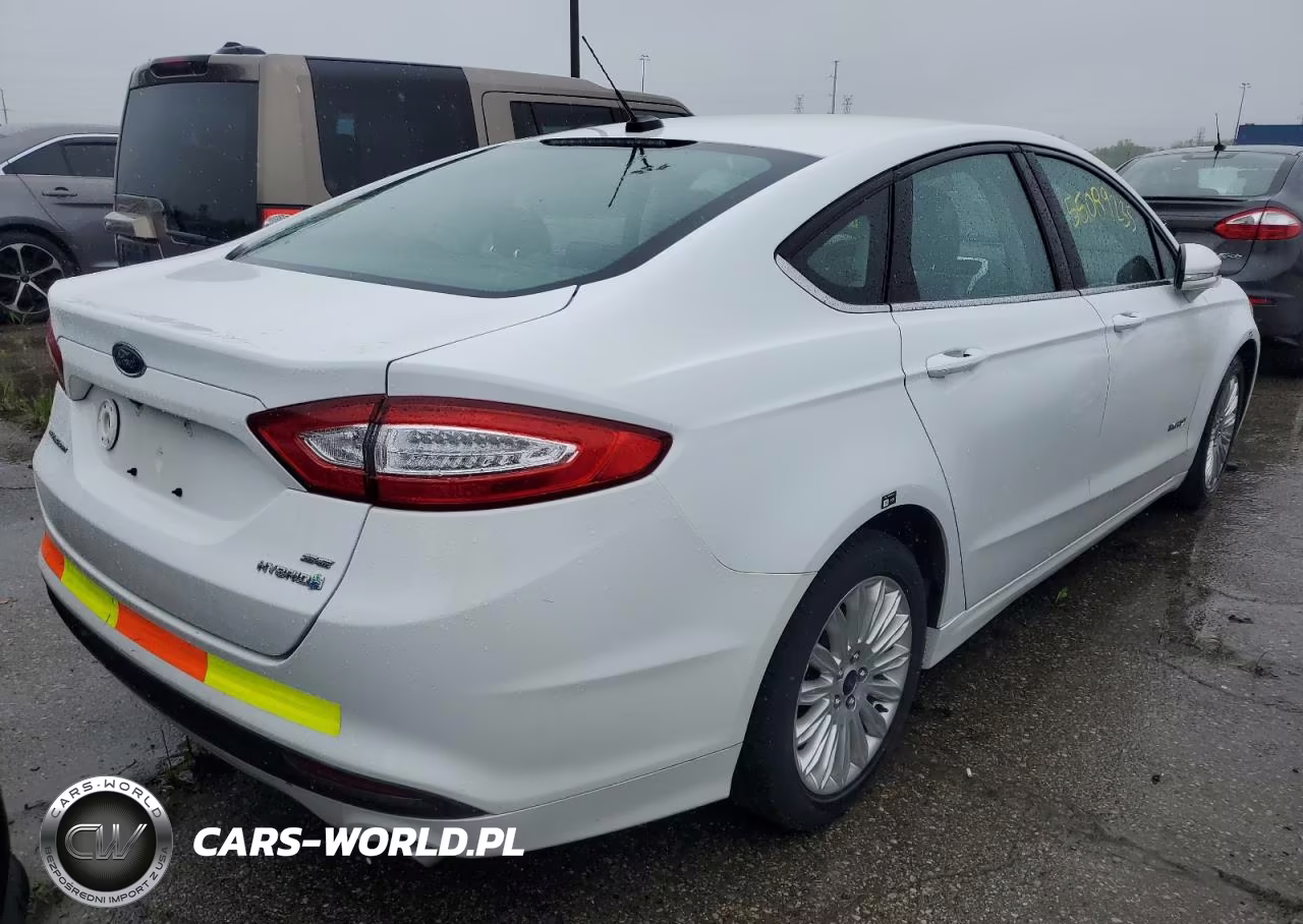 2015 Ford Fusion Se Hybrid VIN:3FA6P0LU0FR120142 - 3