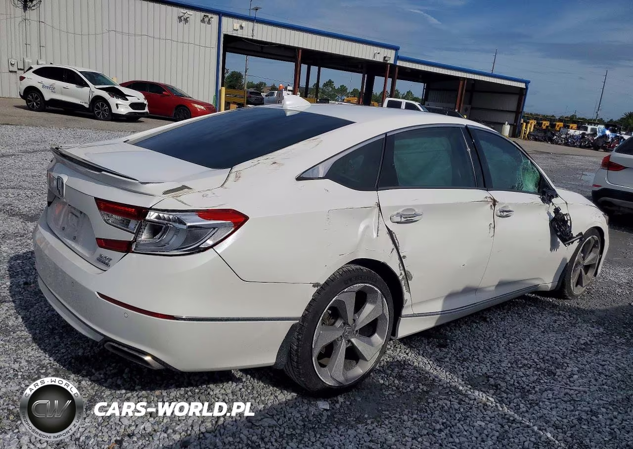 2020 Honda Accord Touring VIN:1HGCV2F96LA018566 - 3