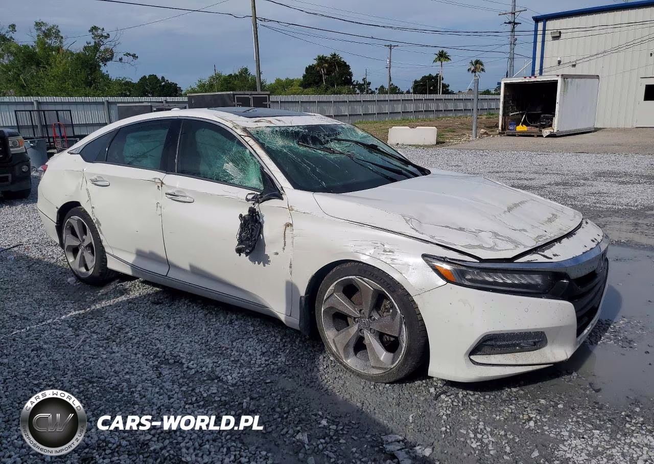 2020 Honda Accord Touring VIN:1HGCV2F96LA018566 - 4