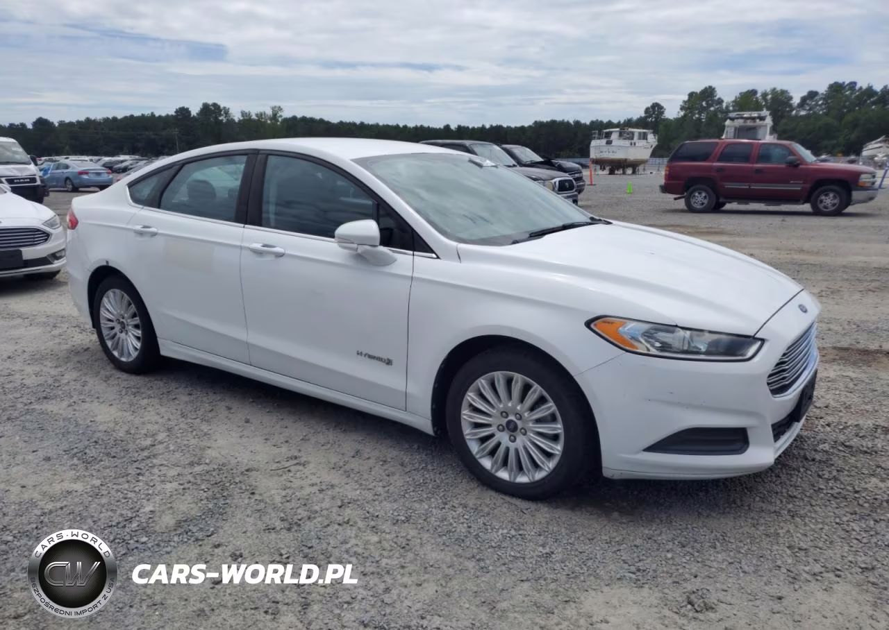 2013 Ford Fusion Se Hybrid VIN:3FA6P0LU1DR150327 - 4