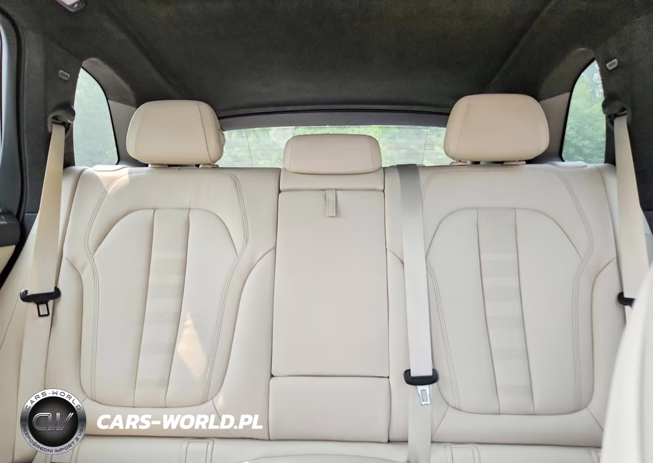 2020 BMW X5 xDrive40I VIN:5UXCR6C08L9C70418 - 10