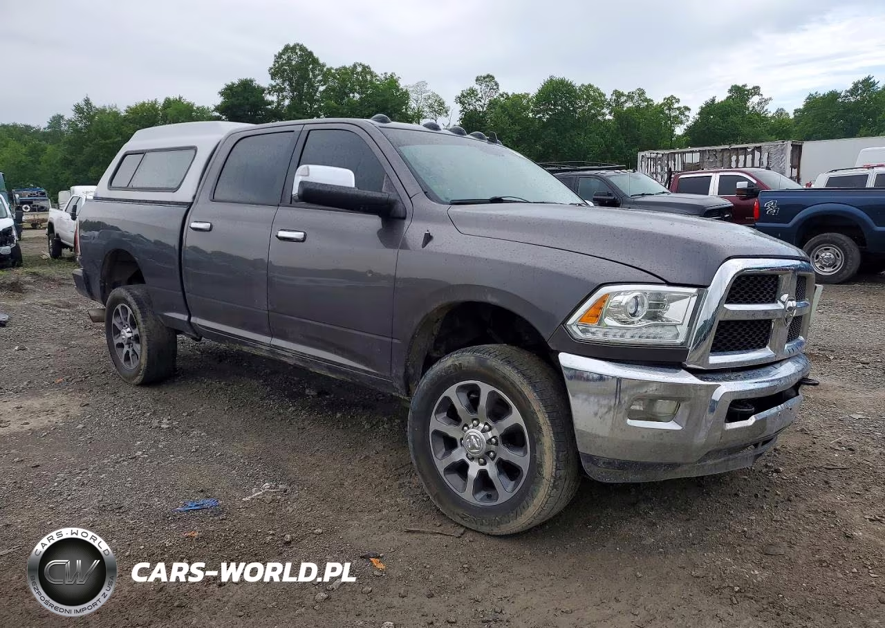 2015 Ram 3500 Laramie VIN:3C63R3EL7FG662192 - 4