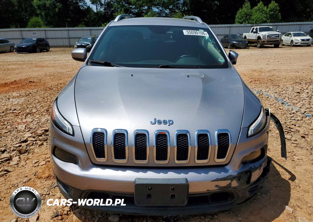 2017 Jeep Cherokee Latitude VIN:1C4PJMCS8HD213816 - 5