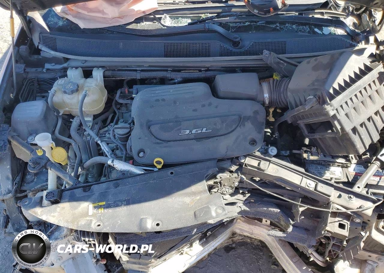2018 Chrysler Pacifica Touring Plus VIN:2C4RC1FGXJR106178 - 12