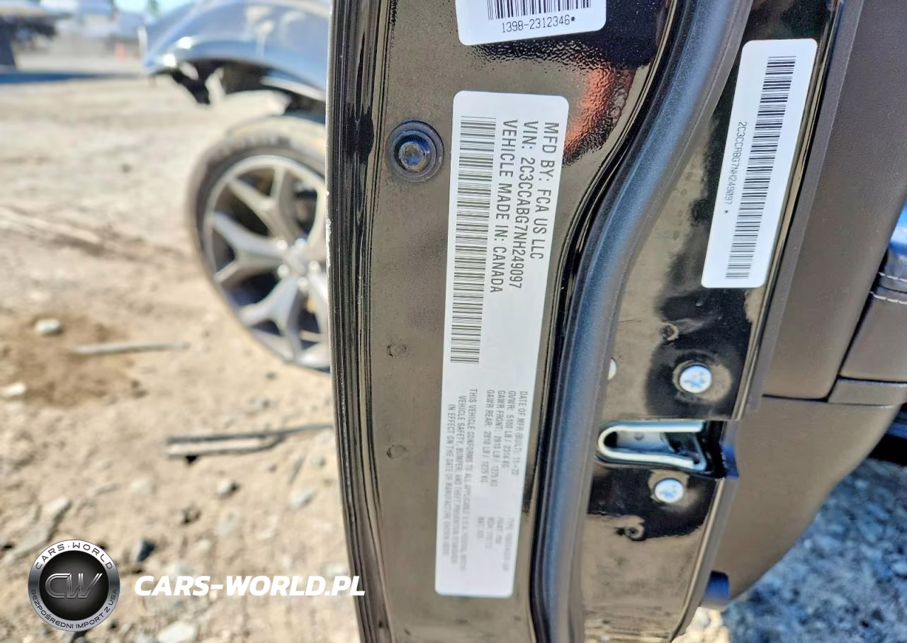 2022 Chrysler 300 S VIN:2C3CCABG7NH249097 - 12