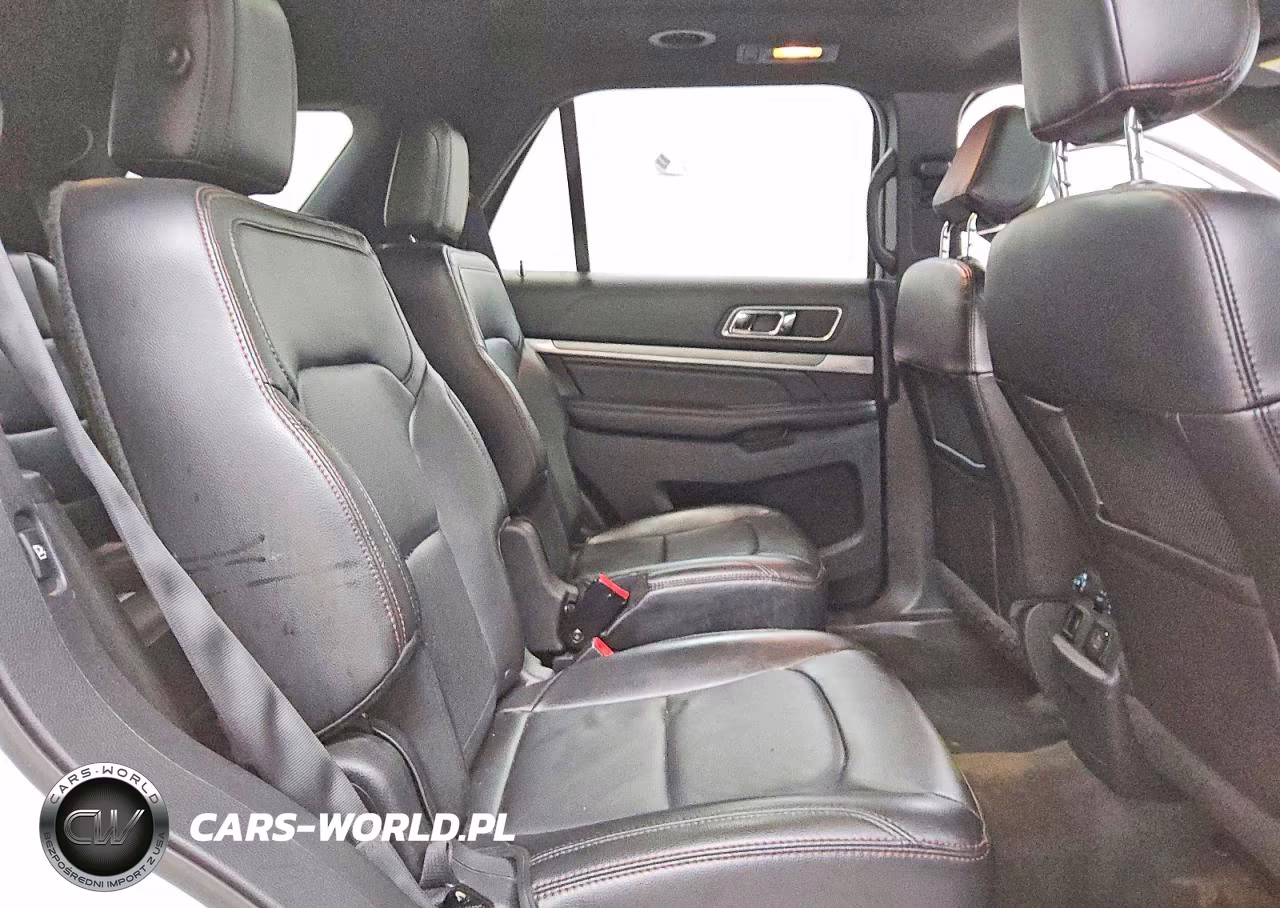 2016 Ford Explorer Sport VIN:1FM5K8GT9GGC52809 - 11